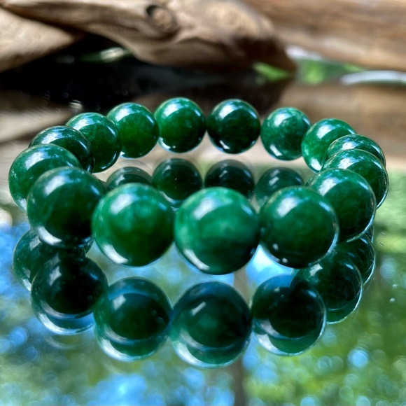 14mm Natural Green Russian Jade Beaded Bracelet - adjustable - Picture 11 of 11